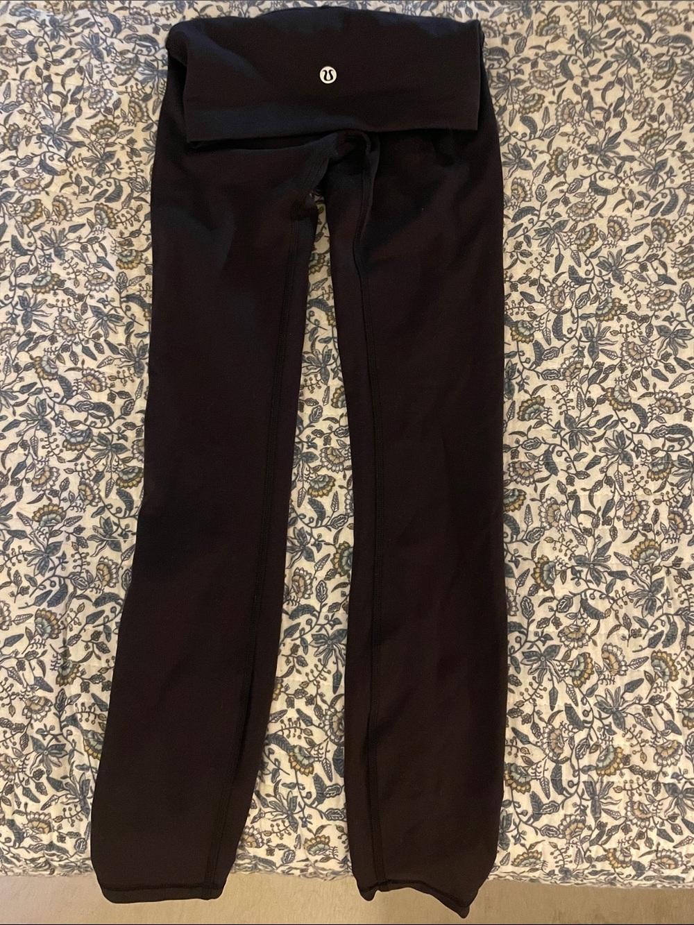 Lululemon black leggings